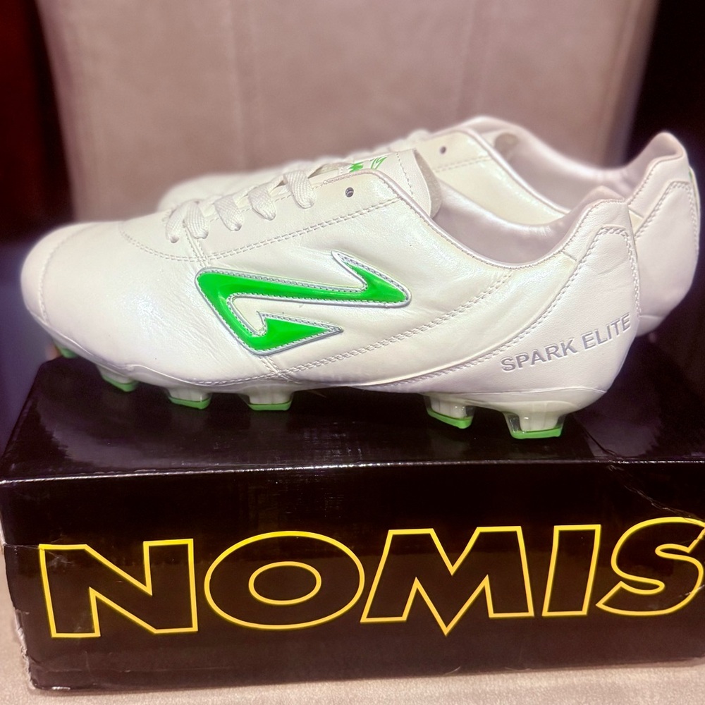 New in the box…Nomis Spark Elite FG Men’s Cleats. White/Green Size10